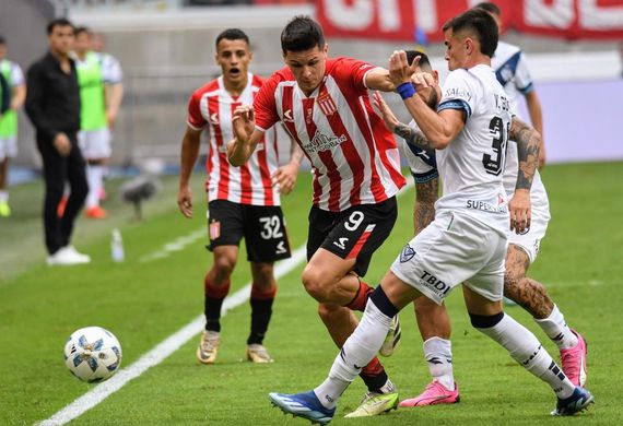 Nhận định soi kèo Estudiantes vs Velez Sarsfield lúc 06h30 ngày 9/7/2025